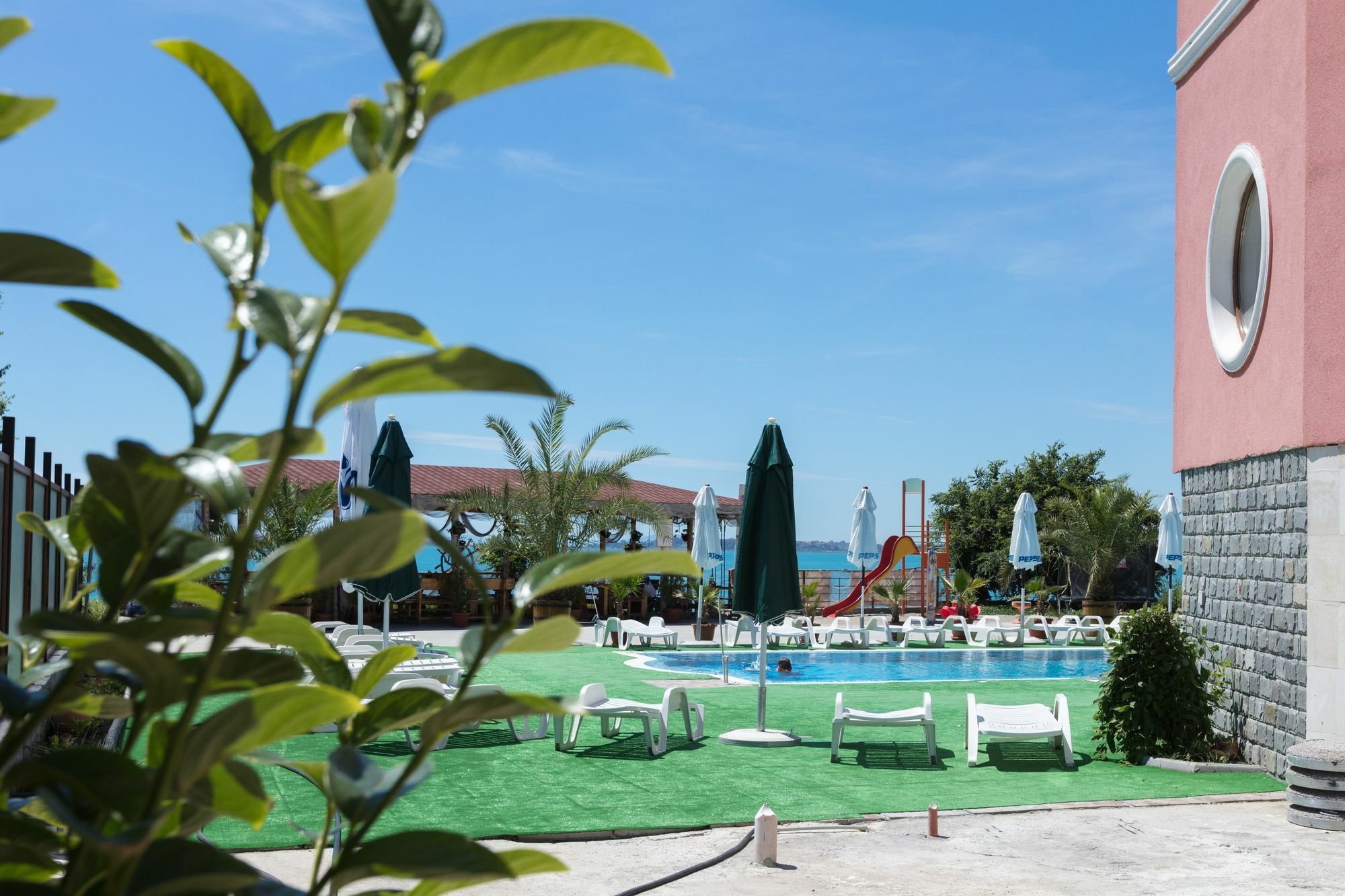 Hotel Fantasy Beach Sveti Vlas Buitenkant foto