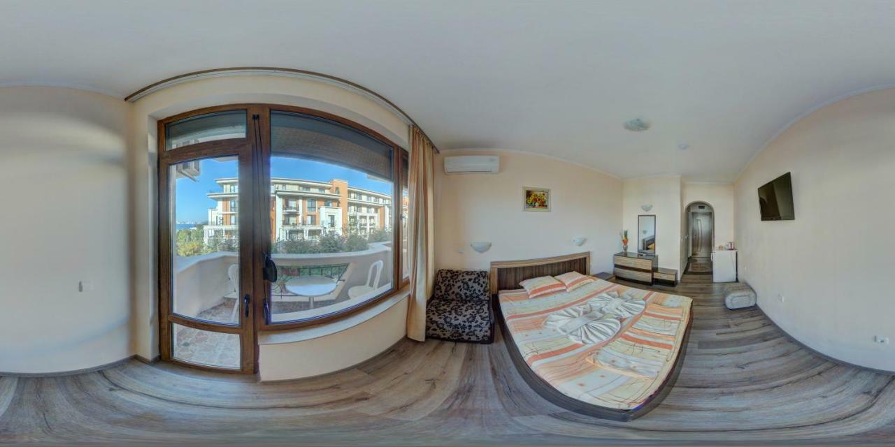 Hotel Fantasy Beach Sveti Vlas Buitenkant foto