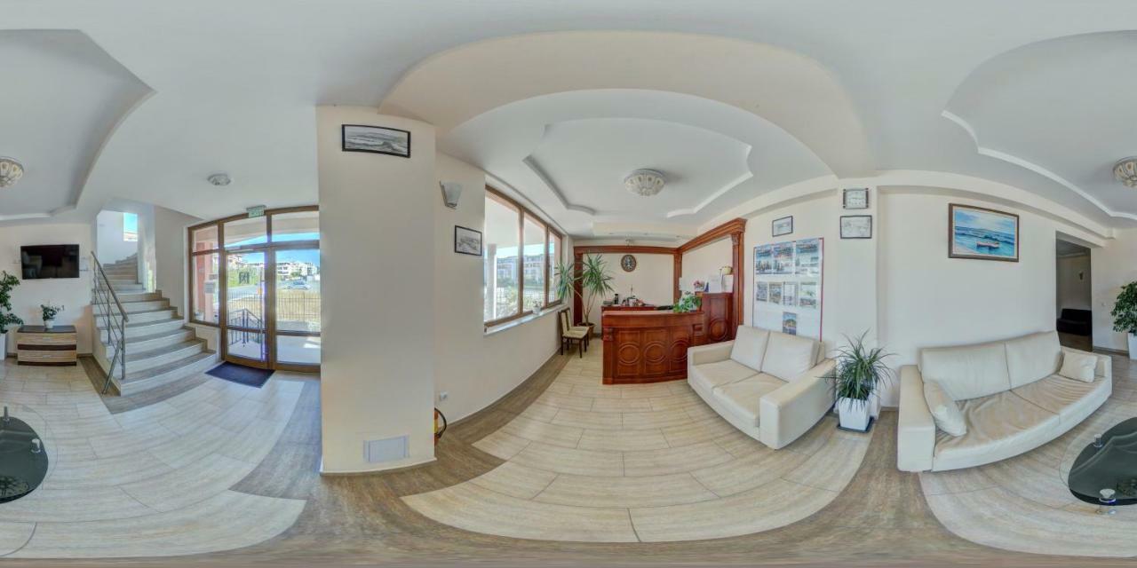 Hotel Fantasy Beach Sveti Vlas Buitenkant foto